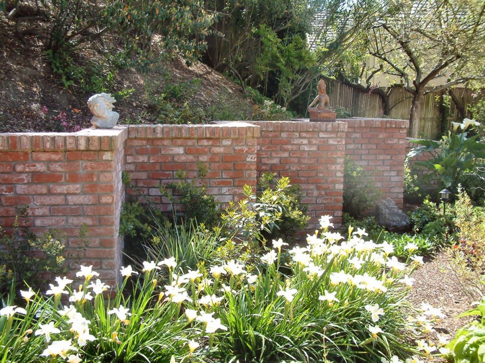 Zig Zag Brick Wall